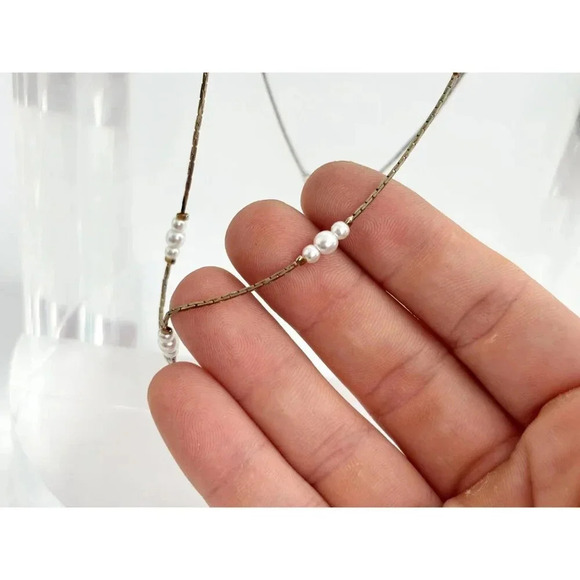 Pearl & Gold Toned Vintage Minimalist Dainty Cobra Chain Necklace - 17.5" - Picture 3 of 9